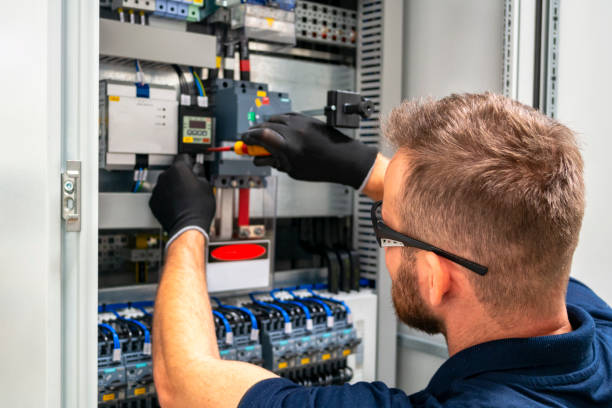 Best Emergency Electrician Near Me  in Leavittsburg, OH